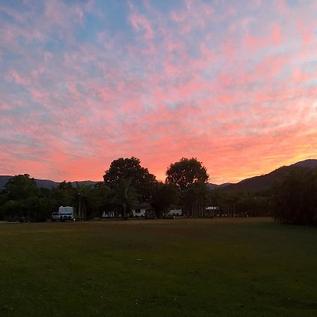 Crystal Creek Caravan Park Hotel Mutarnee Exterior foto